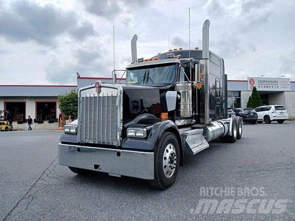 Kenworth W900L Nyergesvontatók