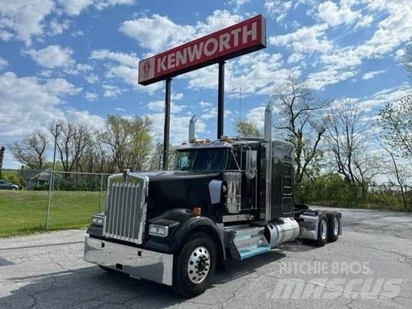 Kenworth W900L Nyergesvontatók