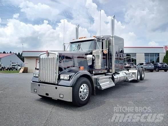 Kenworth W900L Nyergesvontatók