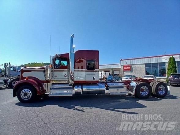 Kenworth W900L Nyergesvontatók