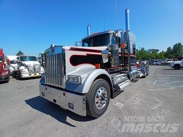 Kenworth W900L Nyergesvontatók
