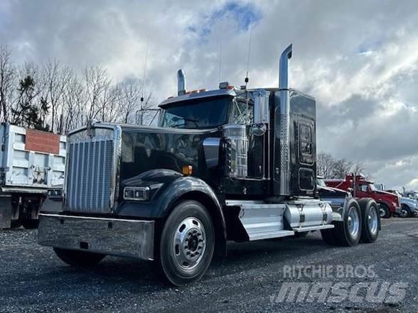 Kenworth W900L Nyergesvontatók