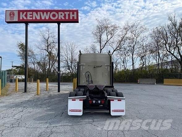 Kenworth W900L Nyergesvontatók