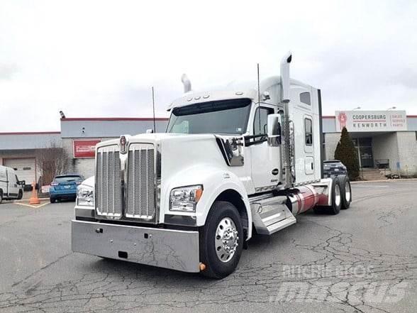 Kenworth W990 Nyergesvontatók