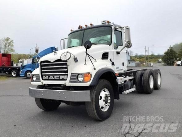 Mack GRANITE CV713 Fülkés alváz