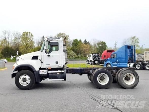 Mack GRANITE CV713 Fülkés alváz