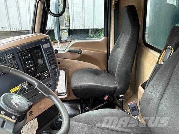 Mack GRANITE GU713 Billenő teherautók
