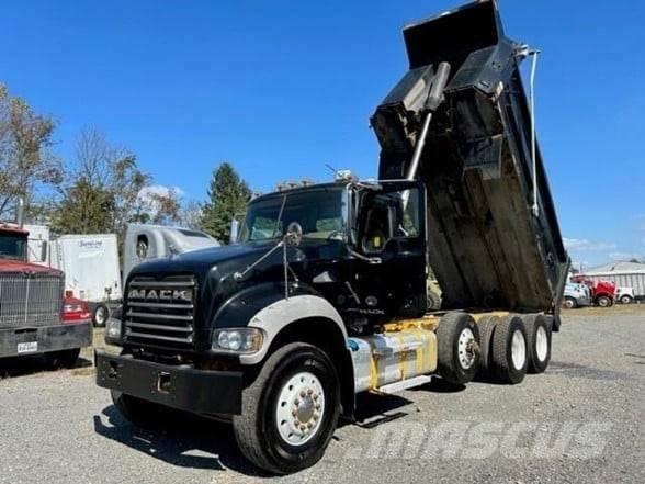 Mack GRANITE GU713 Billenő teherautók