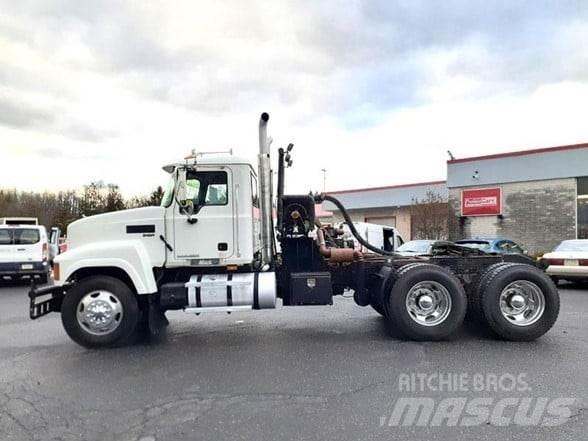 Mack PINNACLE CHU613 Nyergesvontatók