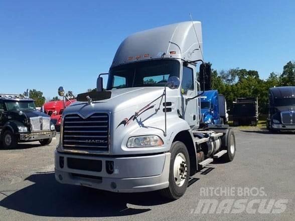 Mack PINNACLE CXU612 Nyergesvontatók