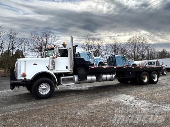 Peterbilt 357 Platós / Ponyvás teherautók