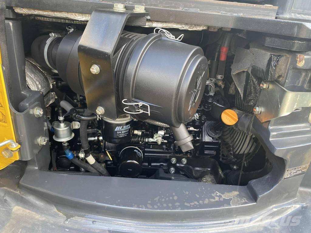 Komatsu PC 55 Mini kotrók < 7t