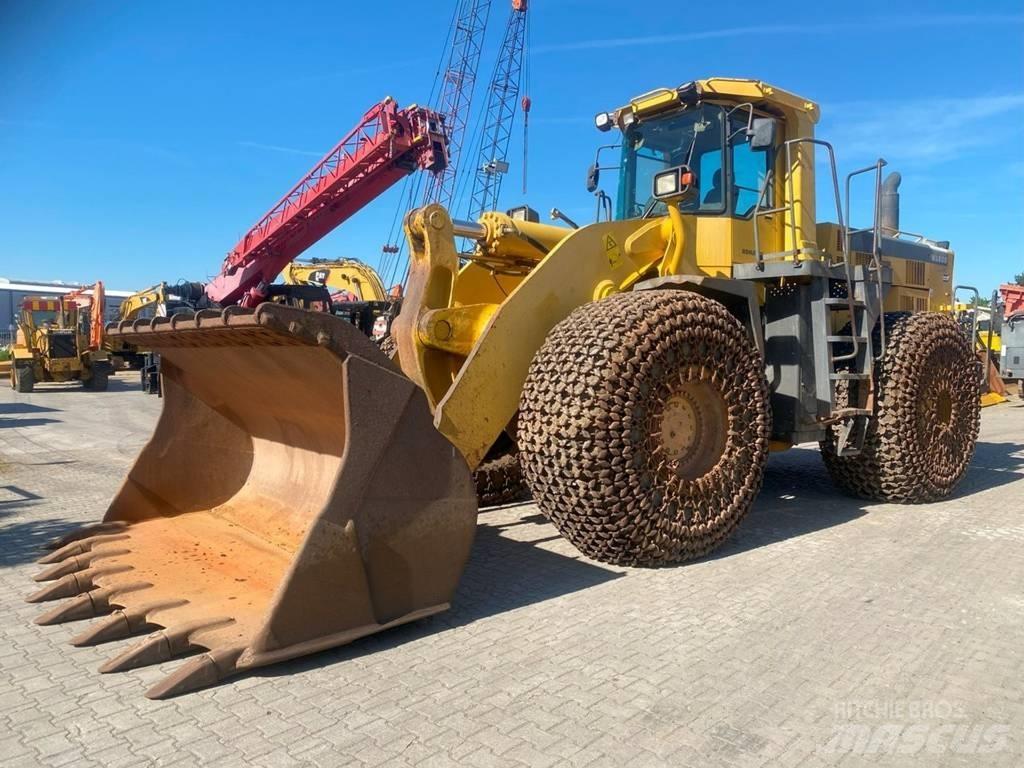 Komatsu WA 600-3 Gumikerekes homlokrakodók