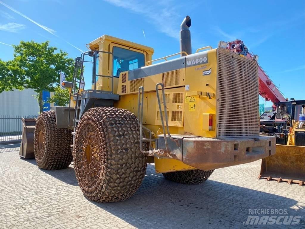 Komatsu WA 600-3 Gumikerekes homlokrakodók