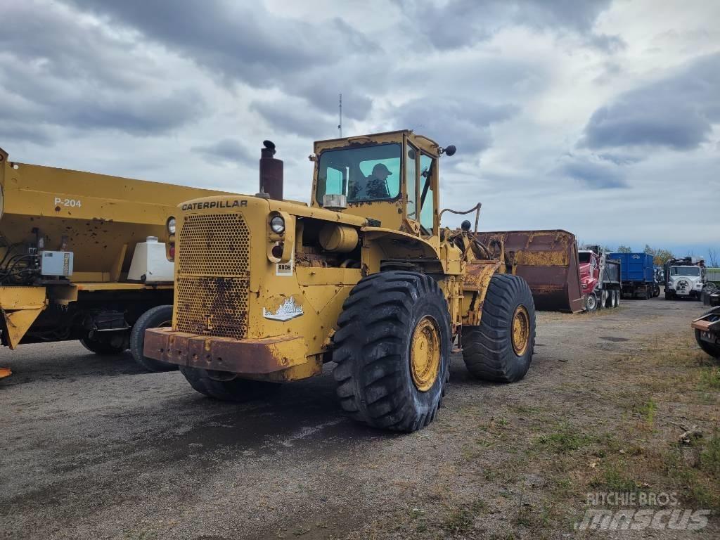 CAT 980 B Gumikerekes homlokrakodók