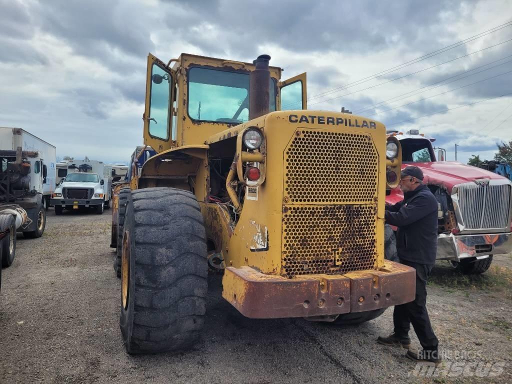 CAT 980 B Gumikerekes homlokrakodók