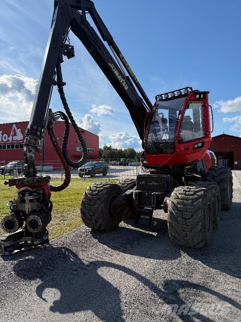 Komatsu 901 Betakarítók