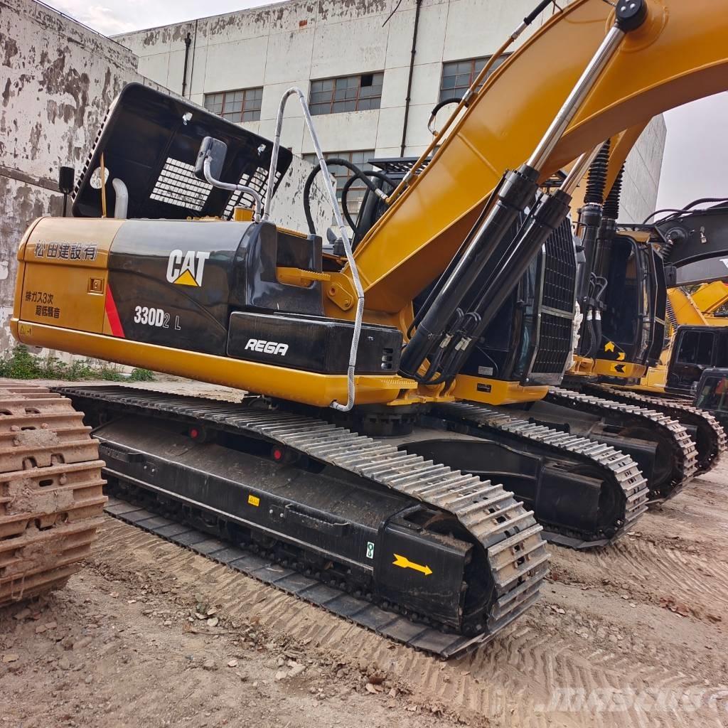 CAT 324 D2L Lánctalpas kotrók