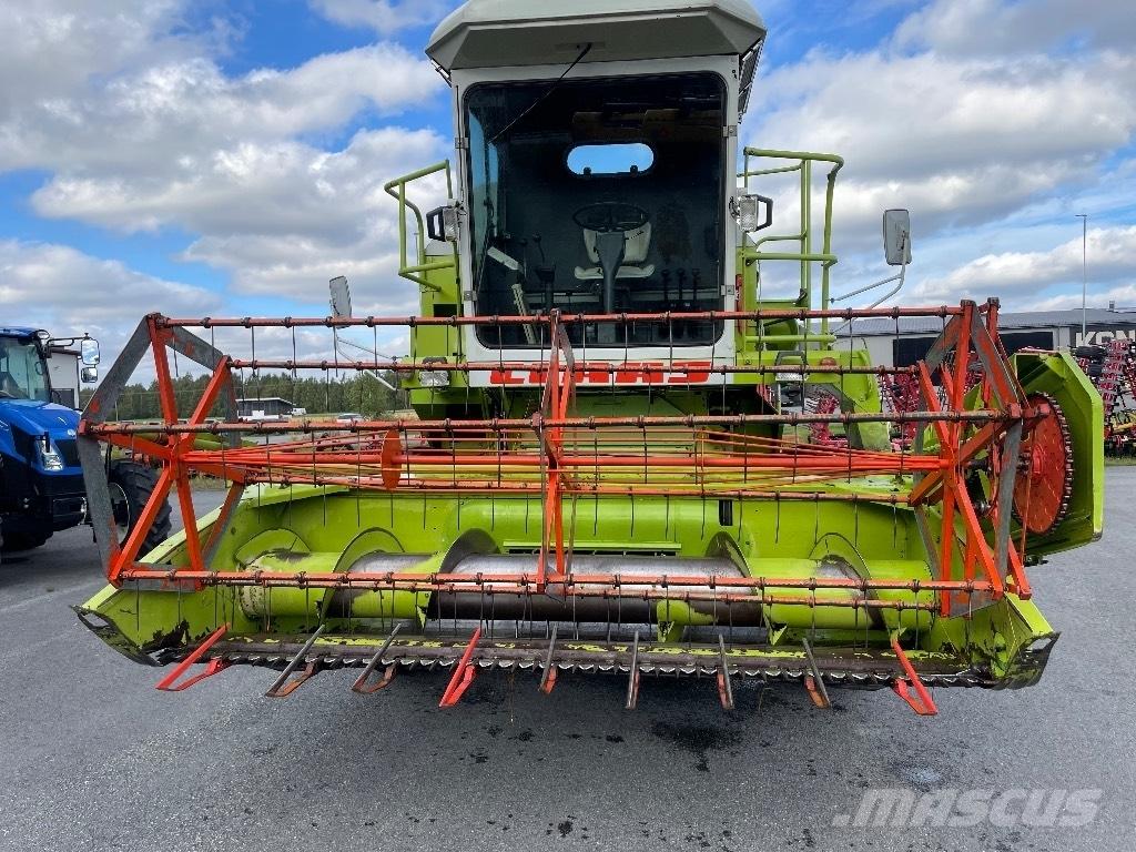 CLAAS Dominator 48 Kombájnok