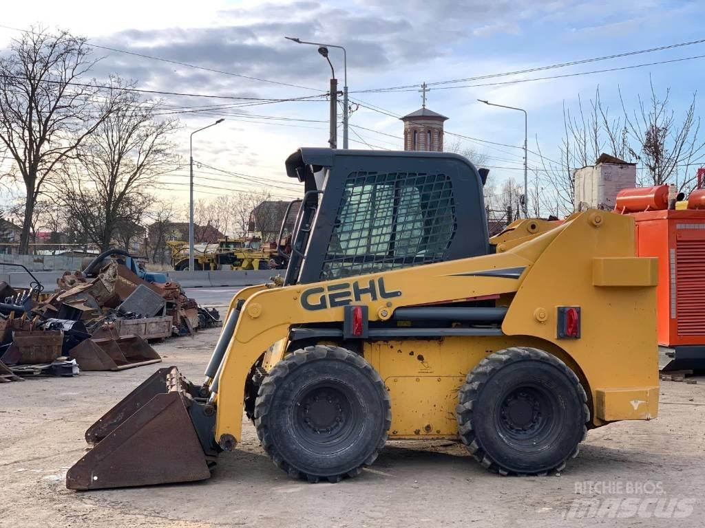 Gehl R 260 Kompaktrakodók