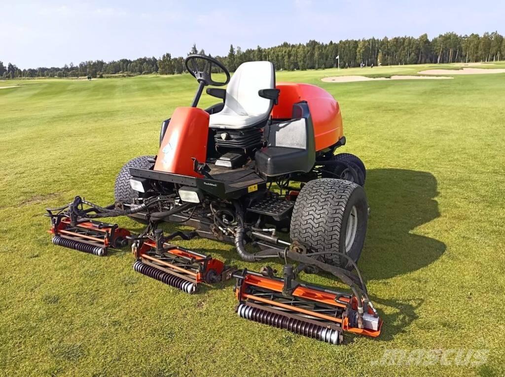 Jacobsen LF3400 Ráülős fűnyírók