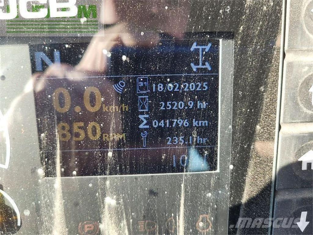 JCB 4220 fastrac Traktorok