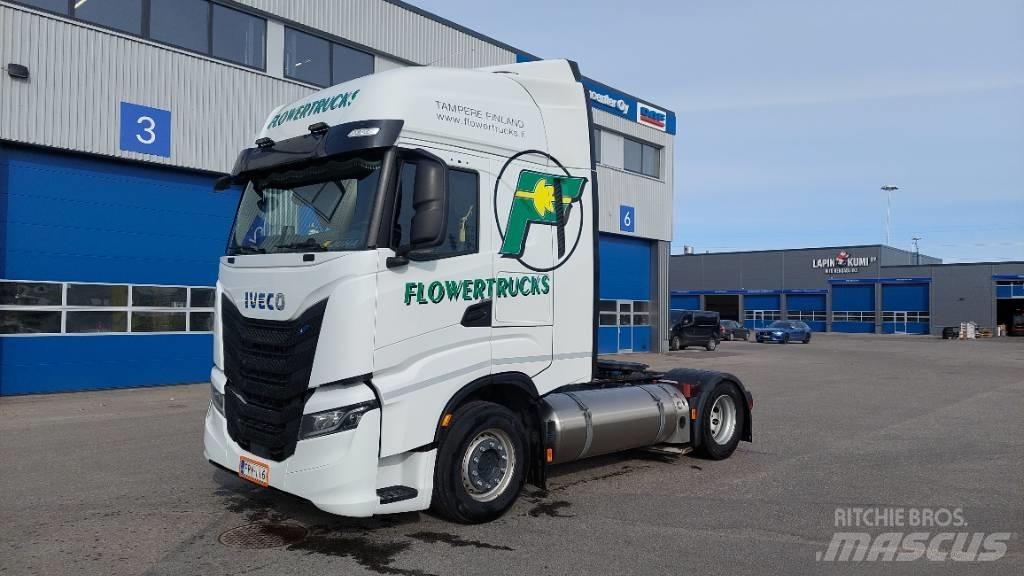 Iveco S-Way 460 LNG Nyergesvontatók