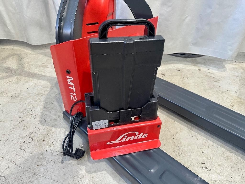Linde MT 12 Alacsony emelőkocsi
