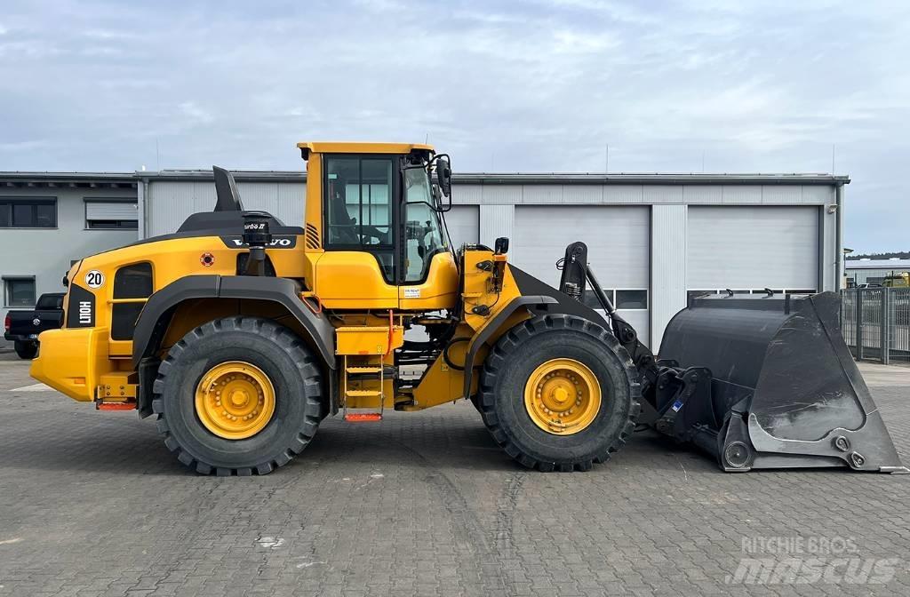 Volvo L110H - RENTAL Gumikerekes homlokrakodók