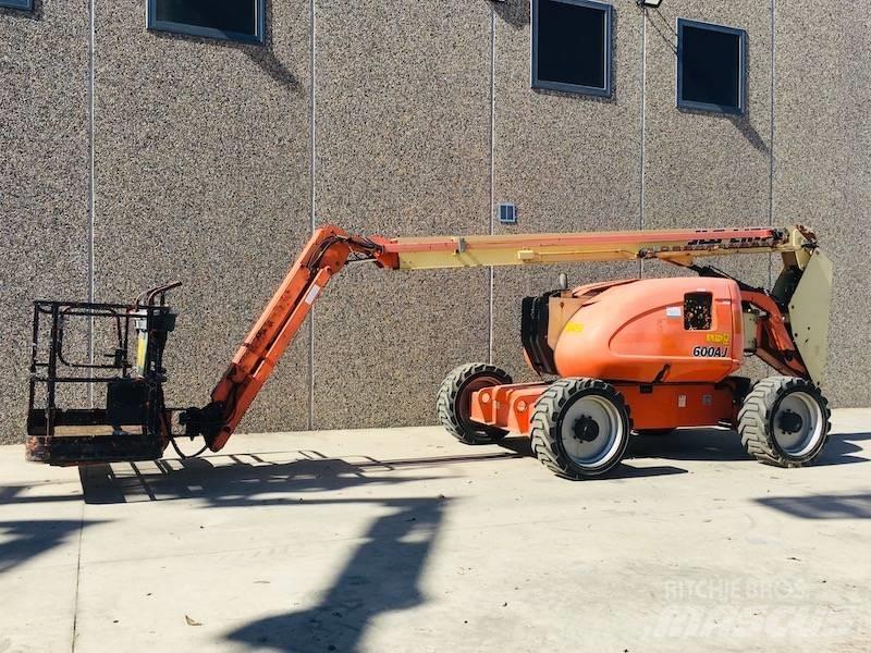JLG 600 AJ Karos emelők