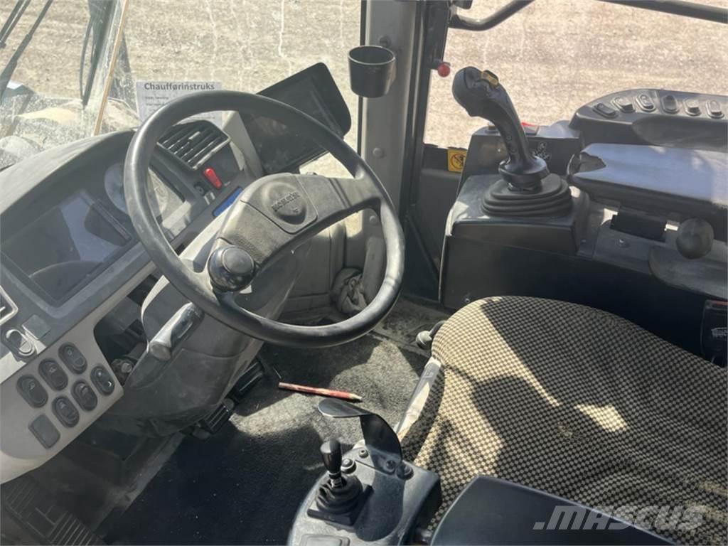 Komatsu WA470-7 Gumikerekes homlokrakodók