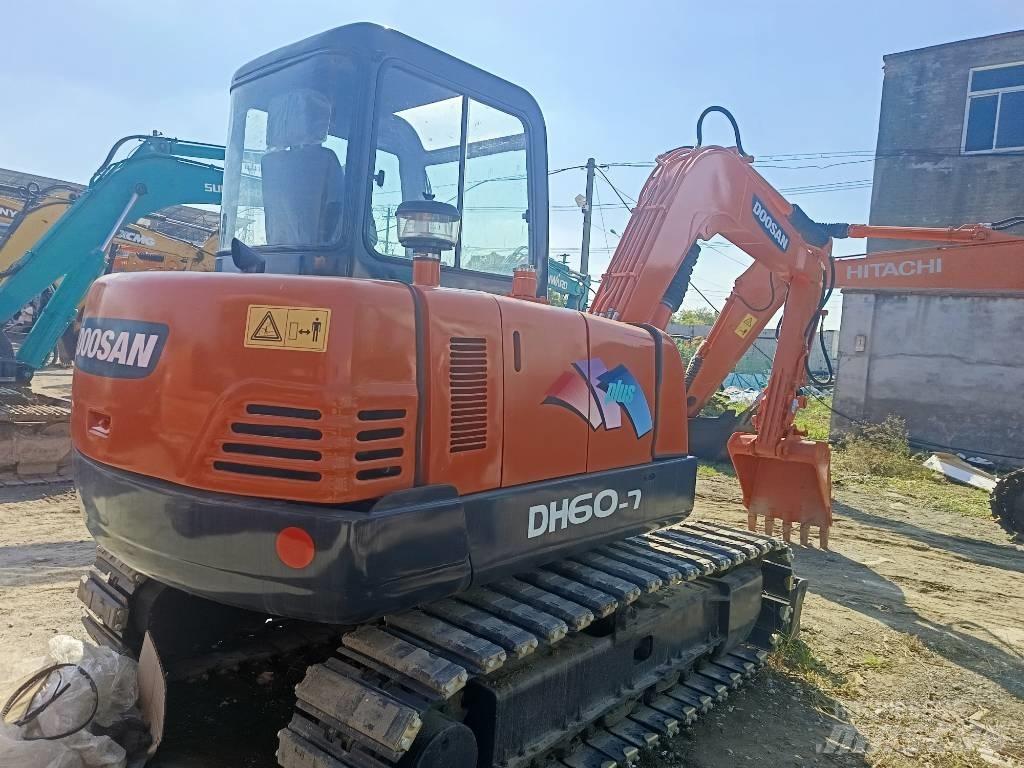 Doosan DH 60-7 Mini kotrók < 7t