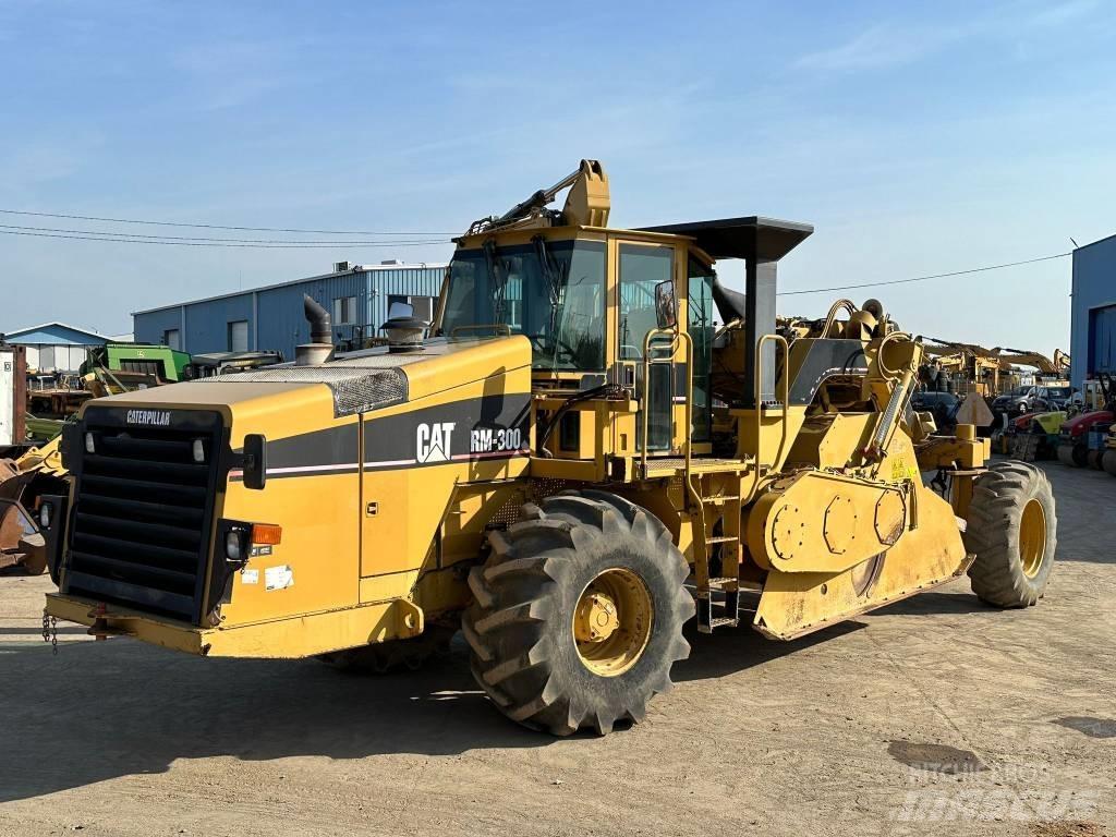 CAT RM 300 Aszfalt aprítók