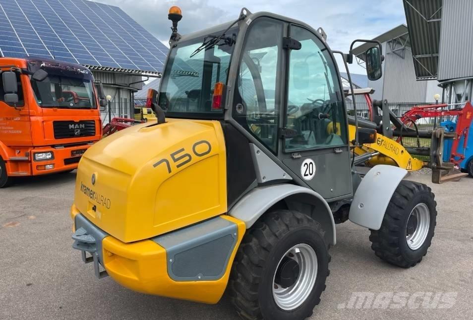 Kramer-allrad 750 Gumikerekes homlokrakodók