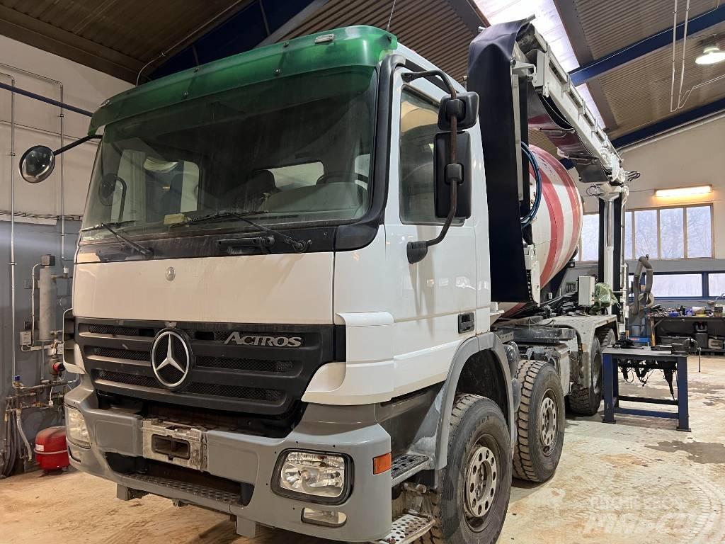 Mercedes-Benz 3244 Betonkeverők/Betonpumpák