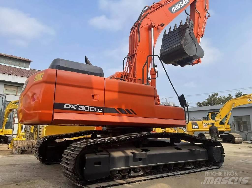 Doosan DX 300 LC Mini kotrók < 7t