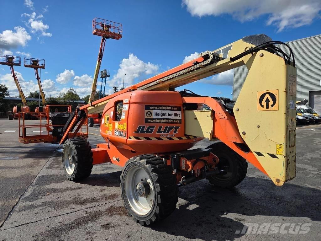 JLG 600 AJ Karos emelők