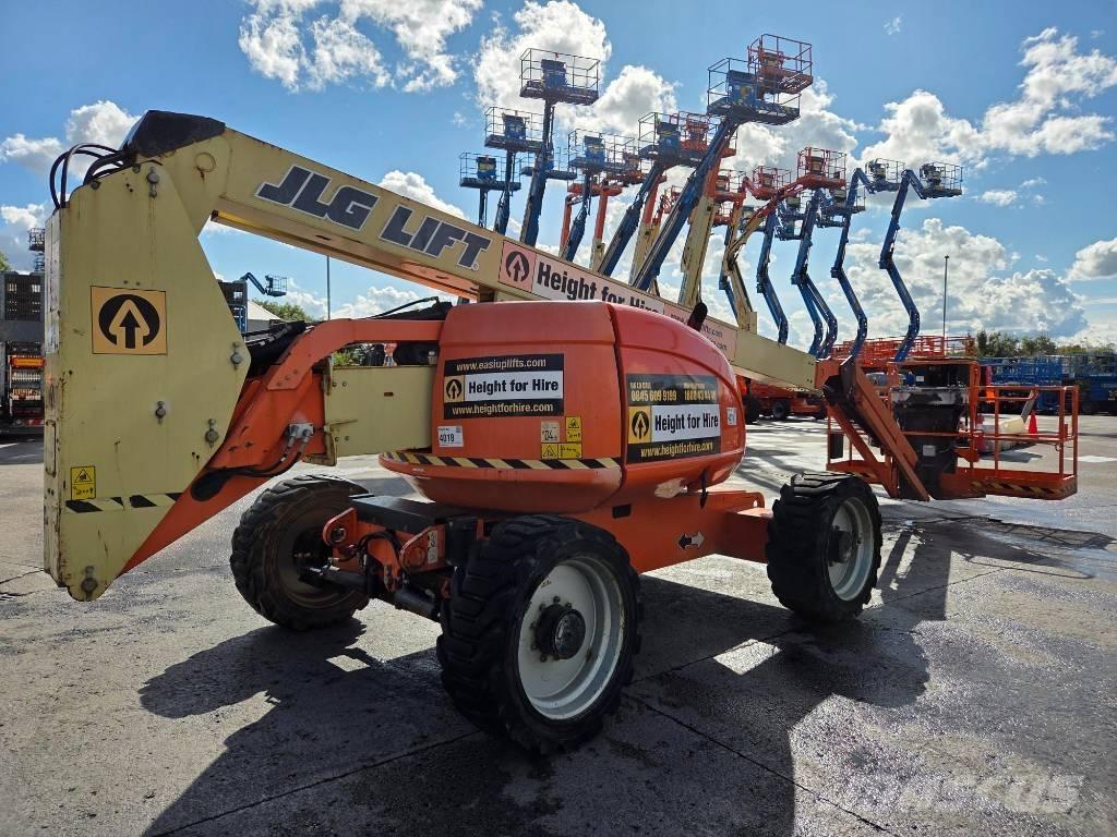 JLG 600 AJ Karos emelők