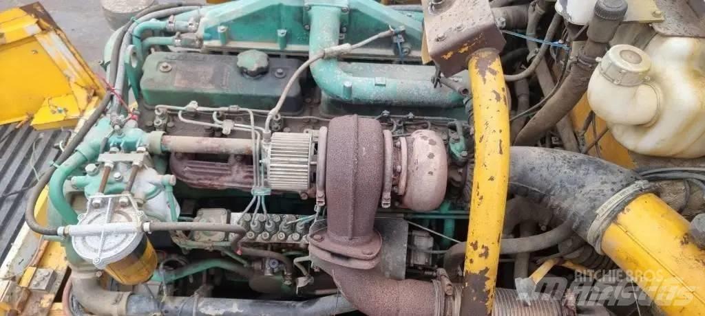 Volvo A 25 C 6X6 Csuklósdömperek
