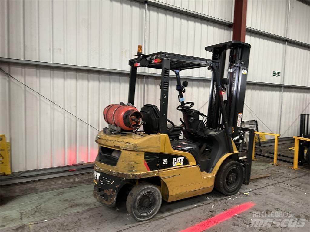 CAT GP25NT Gázüzemű targoncák