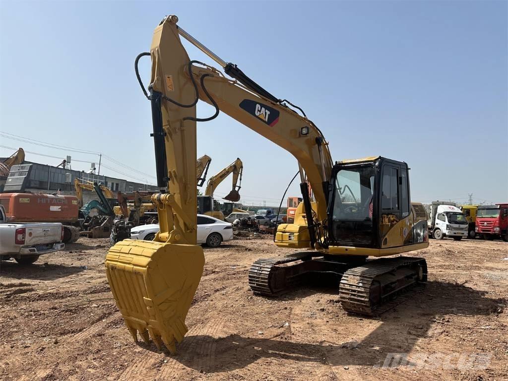 CAT 312D Lánctalpas kotrók