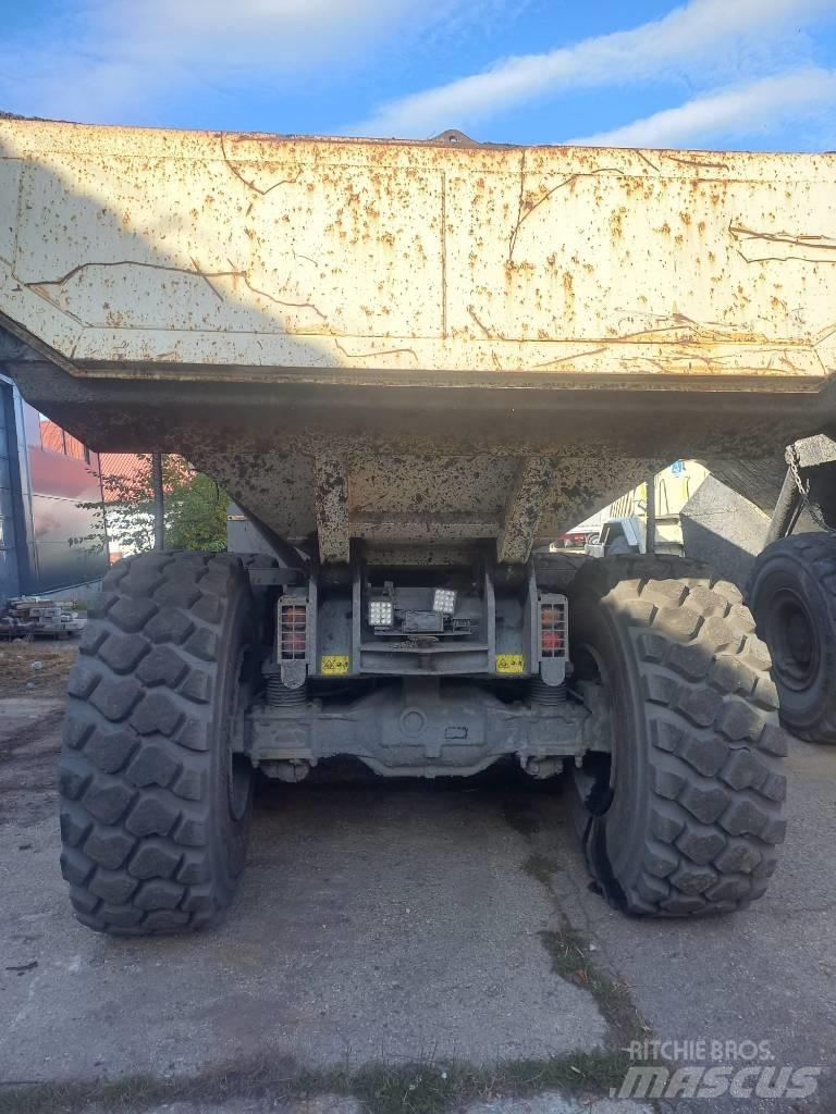 Terex TA 300 Csuklósdömperek