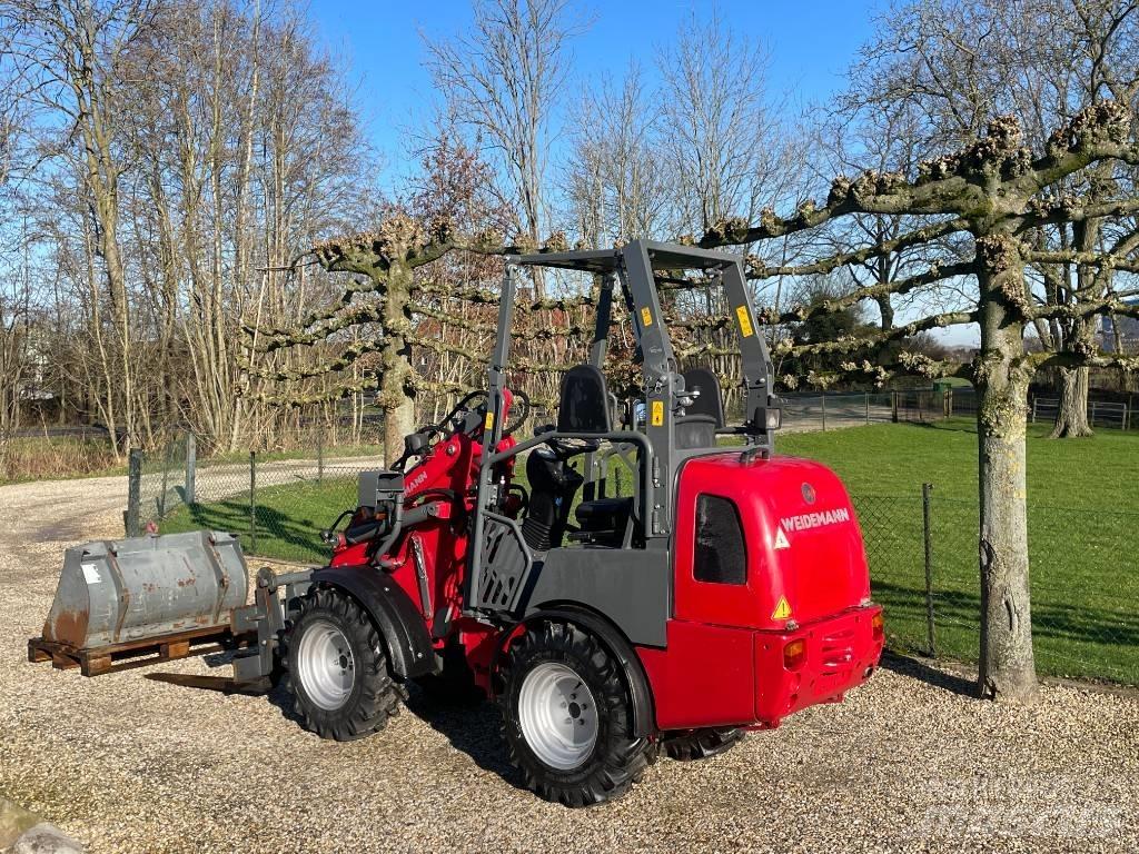 Weidemann 1260 Gumikerekes homlokrakodók