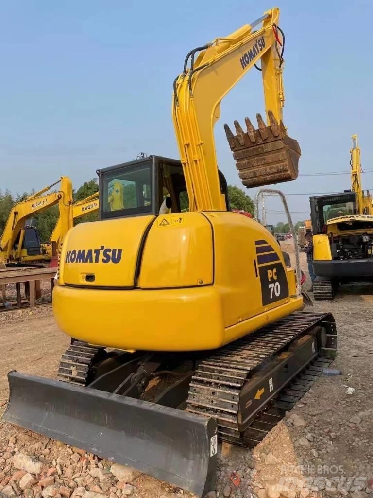 Komatsu PC70-8 Lánctalpas kotrók