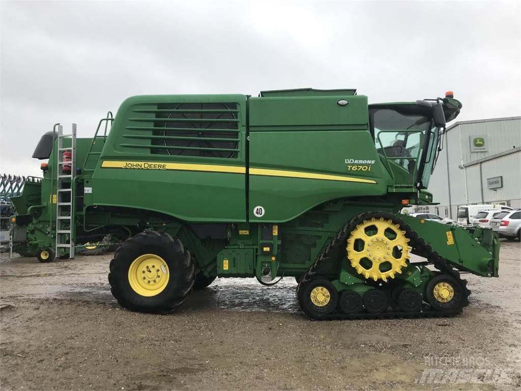 John Deere T670 Kombájnok