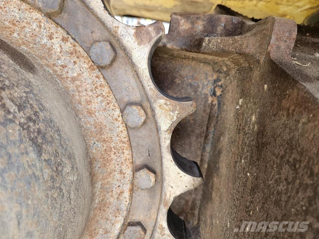 Komatsu PC210LC-8 Lánctalpas kotrók