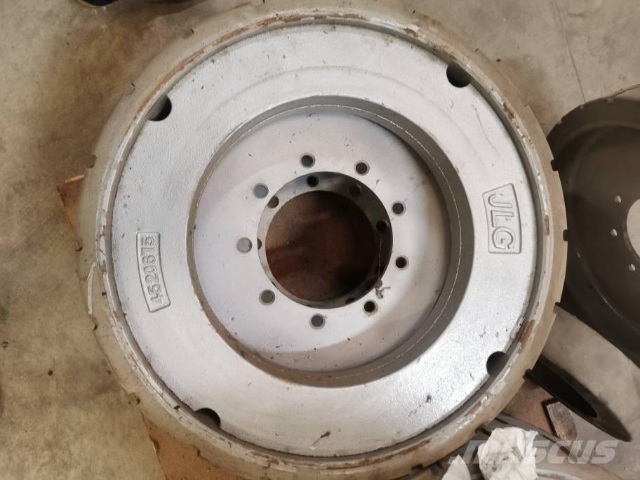JLG E 300 AJP Gumiabroncsok, kerekek és felnik