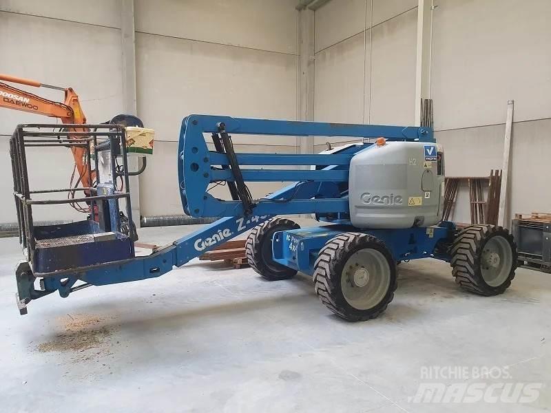 Genie Z45/25 Karos emelők