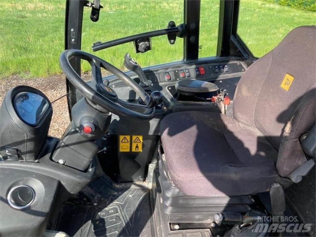 JCB 409 Gumikerekes homlokrakodók