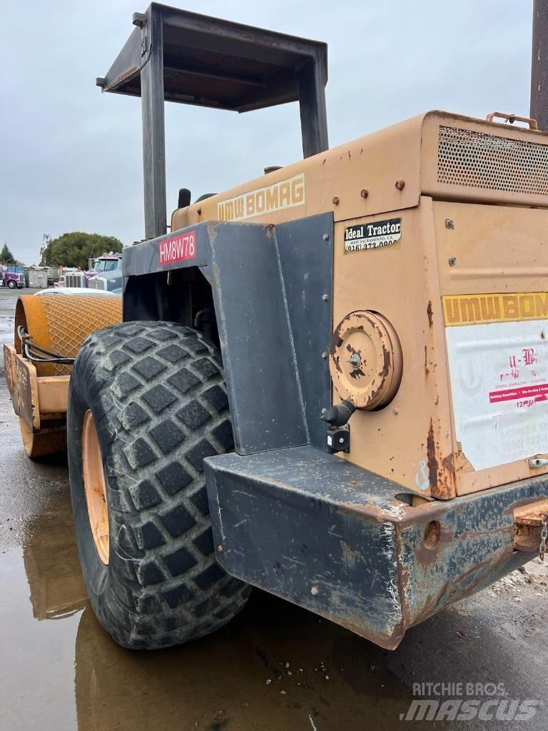 Bomag BW212D-2 Egydobos hengerek
